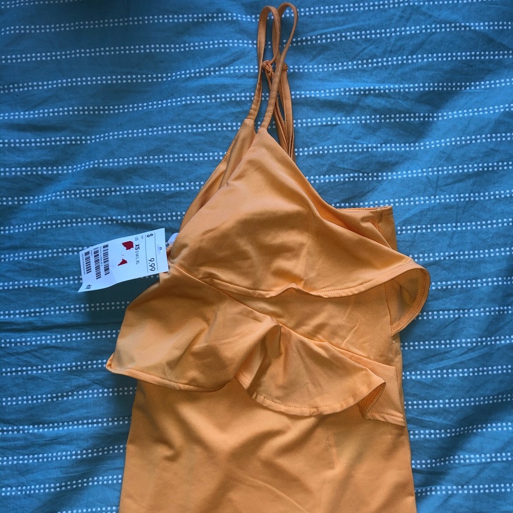 Yellow ruffled tank top/blouse